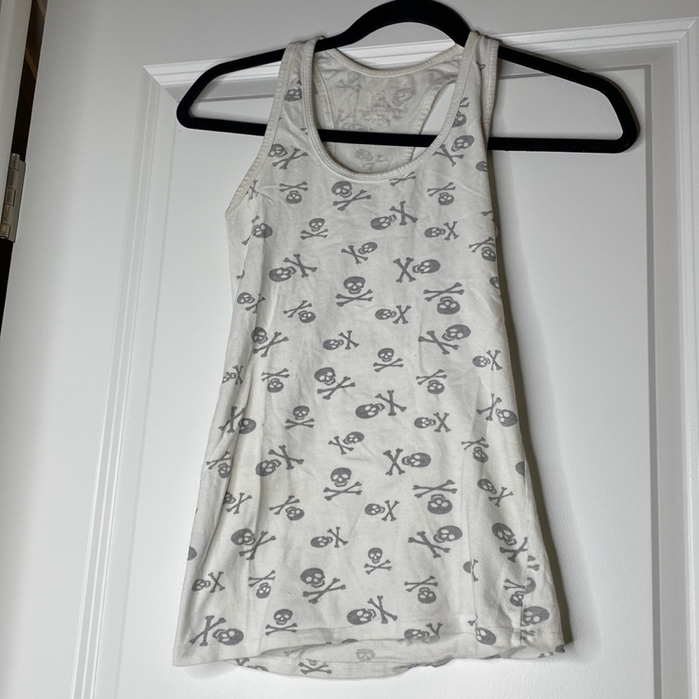 womens skull tank top